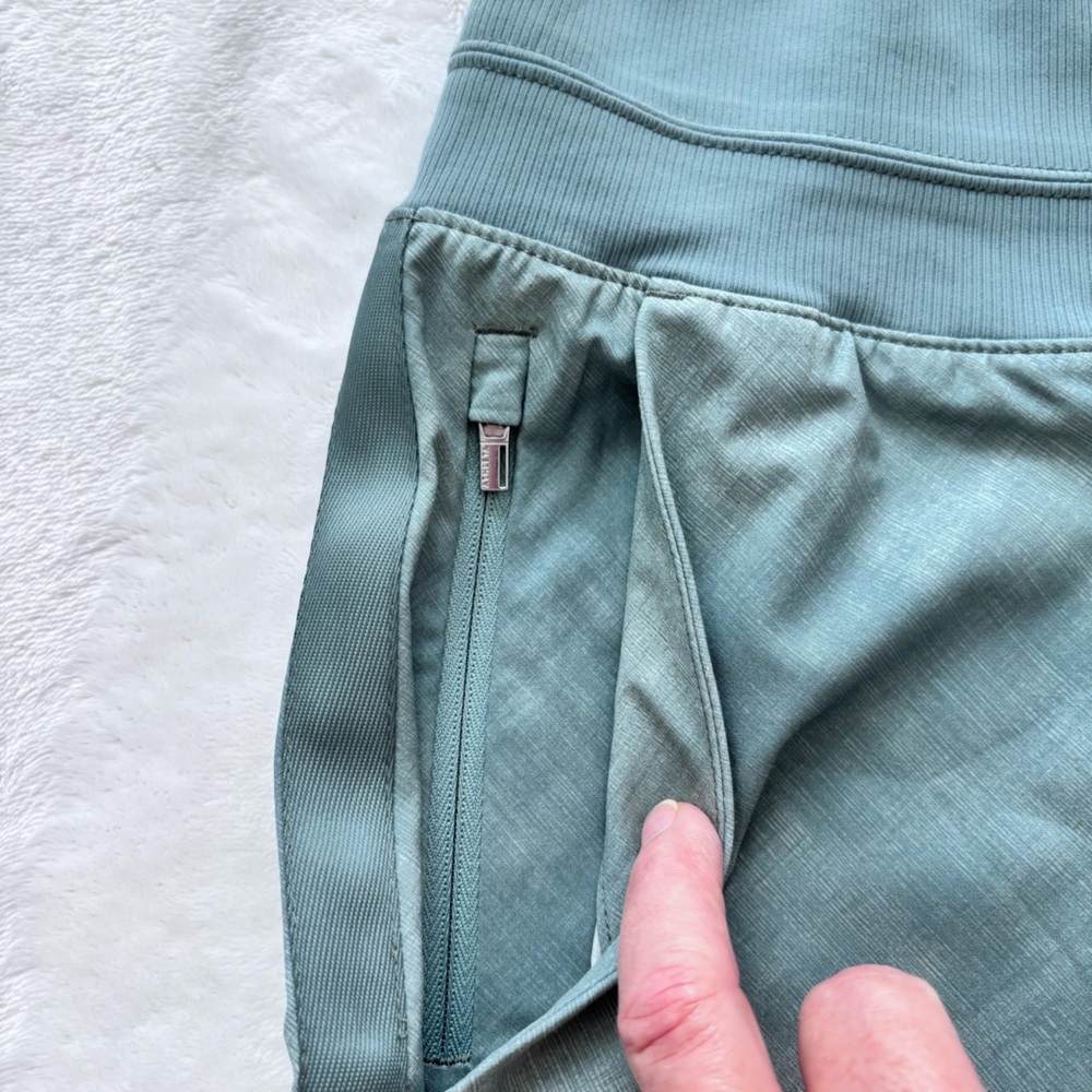 ATHLETA Nolita Slim Tapered Sage Green Printed Crop Pant--NWT--18 - Picture 6 of 15